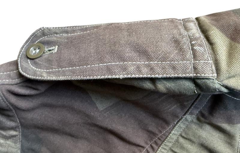 British (Airborne) 2nd Pattern Denison Smock Size 2 dated 1944 - Nice Used Condition — image 8