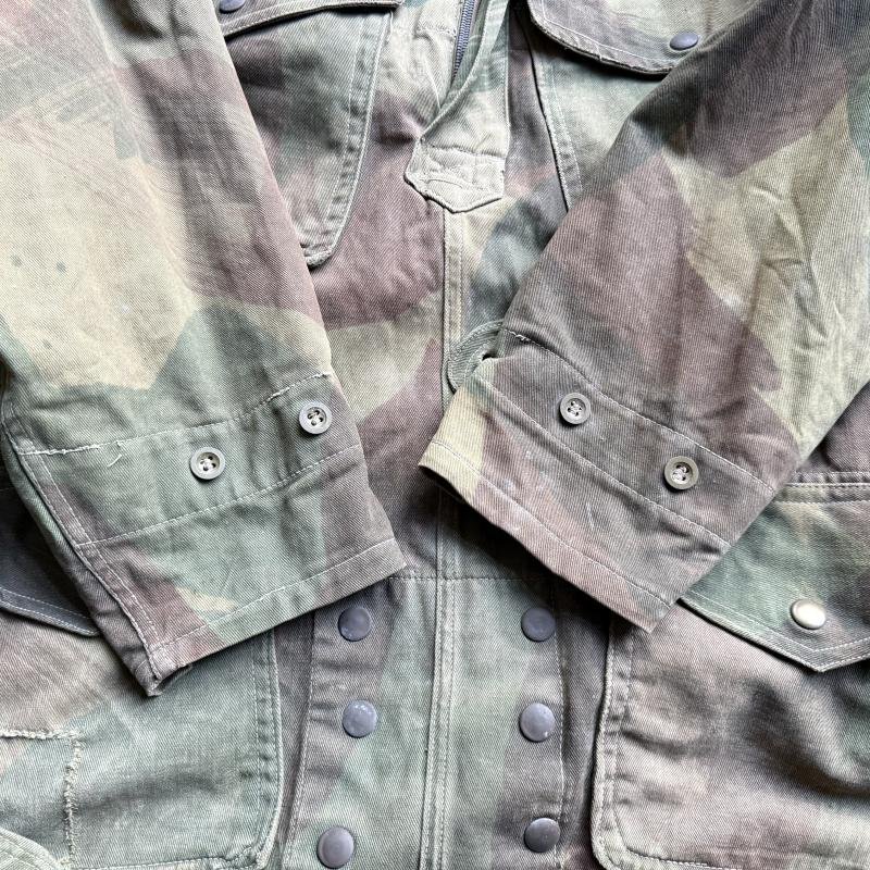 British (Airborne) 2nd Pattern Denison Smock Size 2 dated 1944 - Nice Used Condition — image 9
