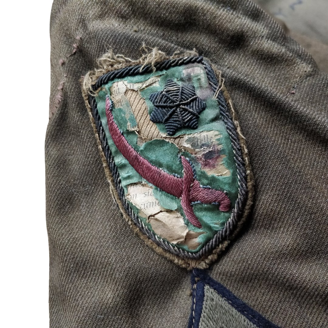 WWII US Ike Jacket Air Force Bullion Patches Named — image 3