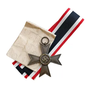 WWII German Kriegsverdienste Kreuz Deschler