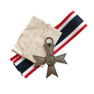 WWII German Kriegsverdienste Kreuz Deschler