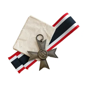 WWII German Kriegsverdienste Kreuz Deschler