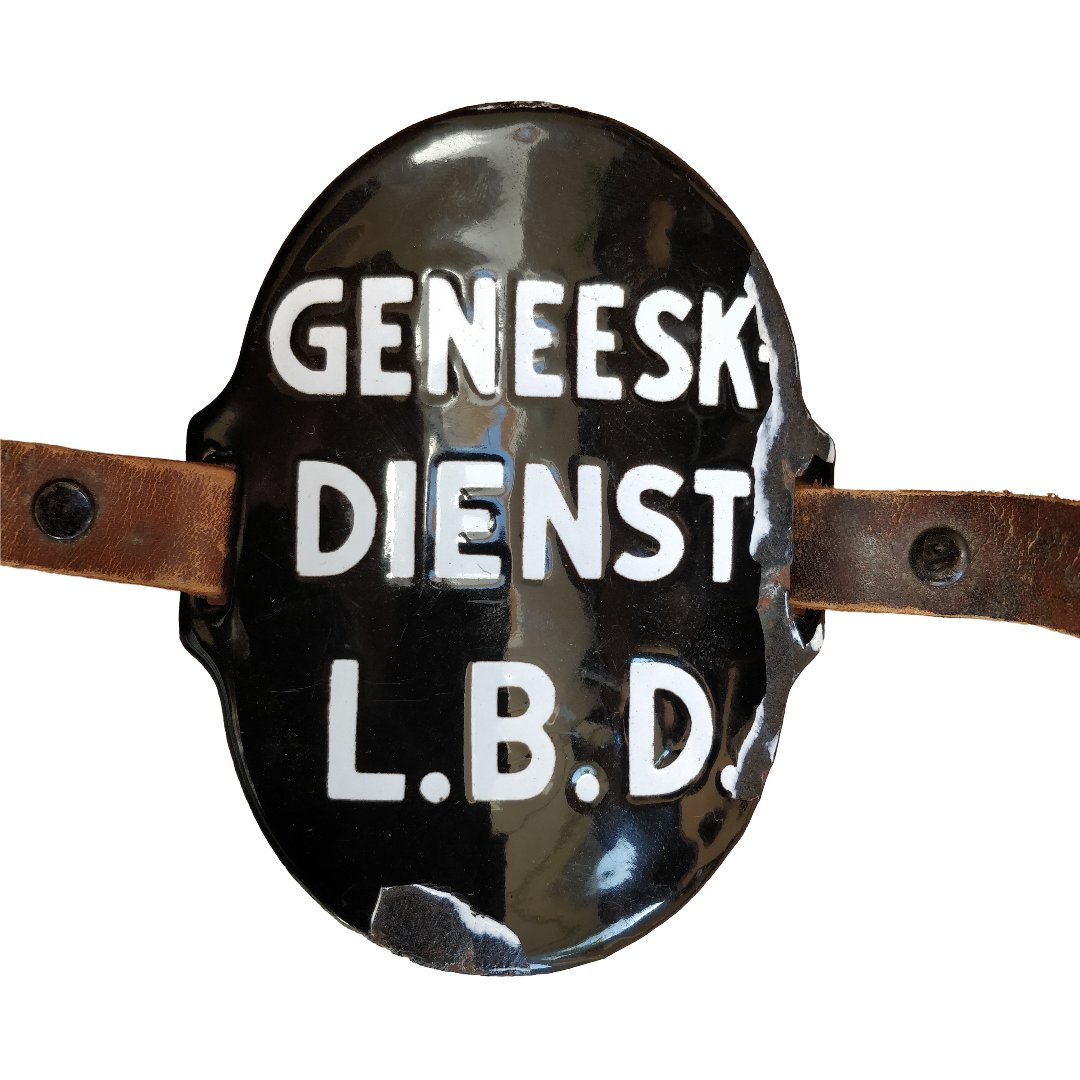 WWII Dutch LBD Armshield Geneesk. Dienst — image 2