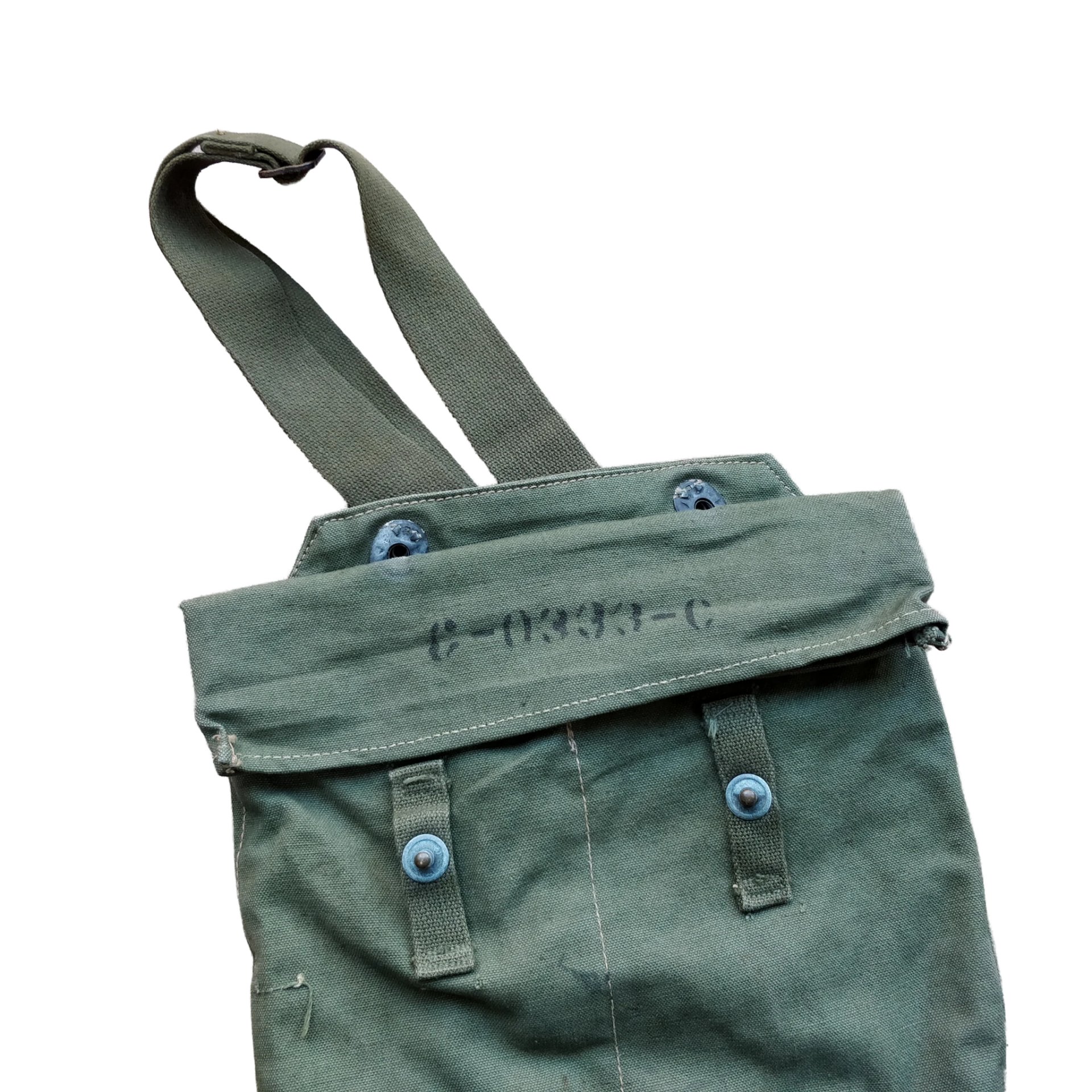 WWII US M8 Snout Gas Mask Bag — image 2