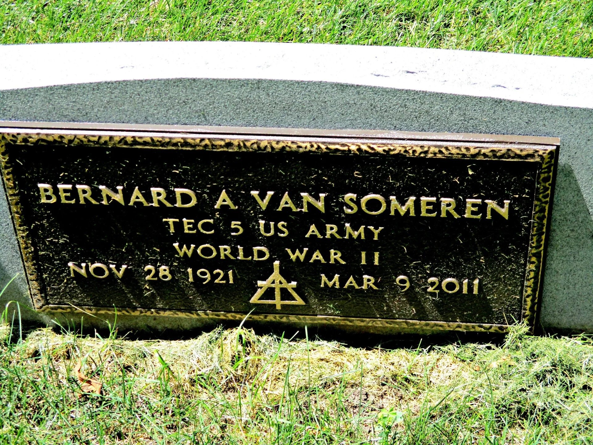 WWII US Dog Tag Someren — image 5