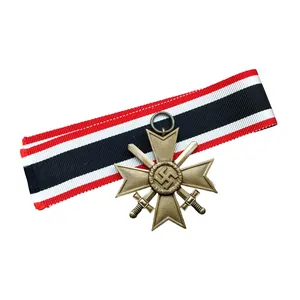 WWII German Kriegsverdienste Kreuz