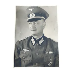 WWII German Portrait Photograph Hauptmann EK1