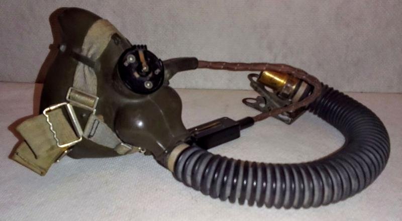 RAF H type oxygen mask 4/45 dated with oxygen tube — image 4