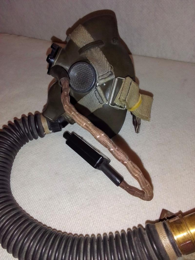 RAF H type oxygen mask 4/45 dated with oxygen tube — image 7