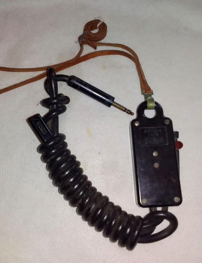 USAAF Push to talk switch — image 2