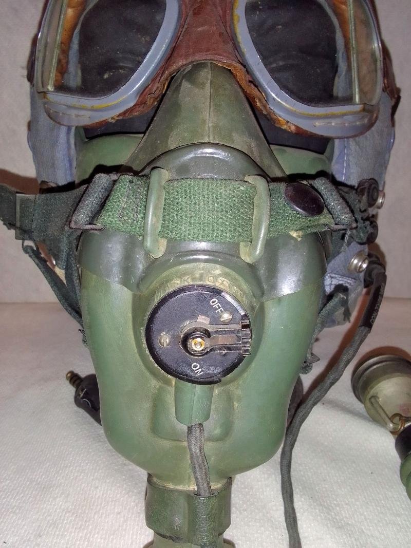 A13-a MSA oxygen Mask. — image 6