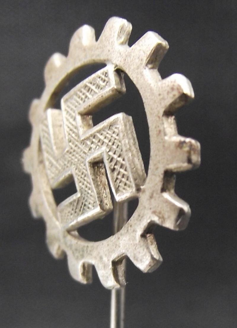 WW2 German Stick Pin. D.A.F. Membership. — image 2