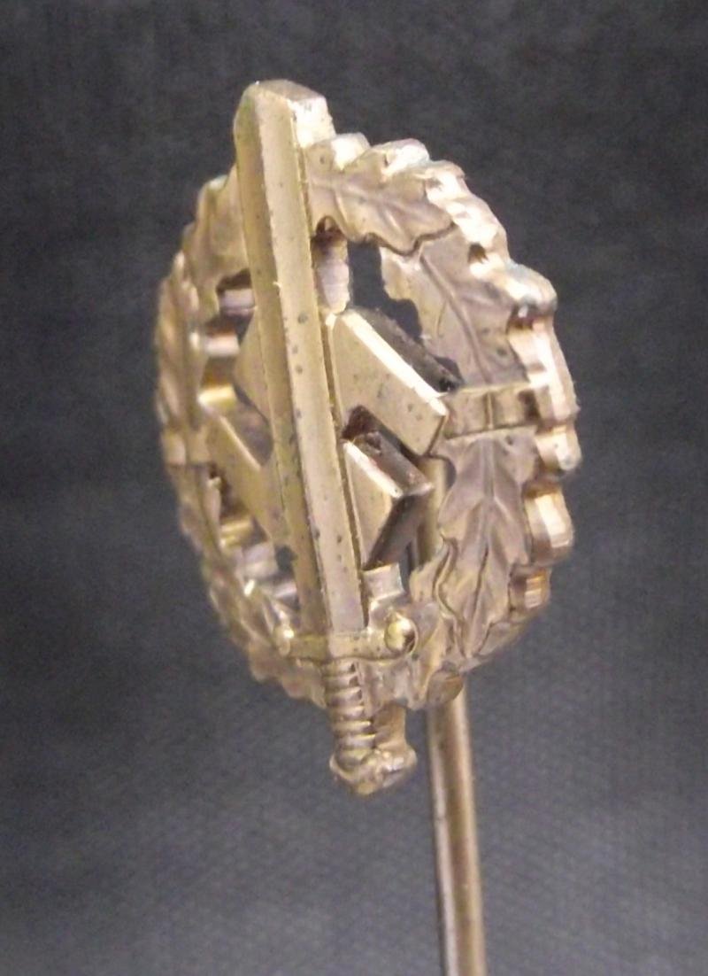 WW2 German 9mm Stick Pin. SA Sports Badge in Bronze. — image 2