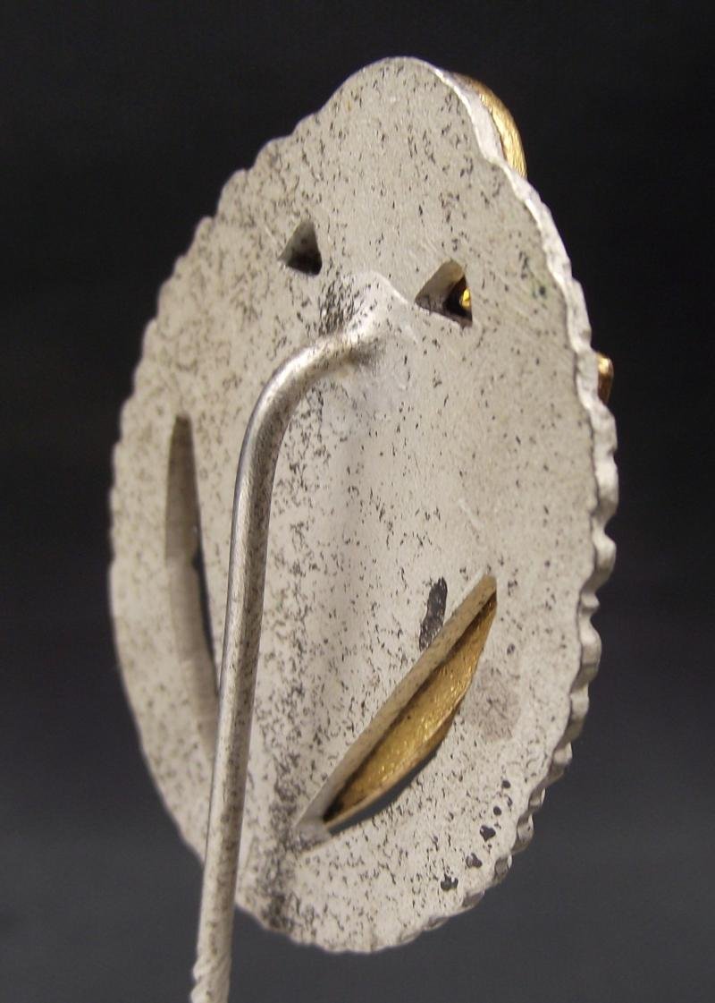 WW2 German 30mm Stick Pin. D.R.K.B. 25 Years Service. — image 4