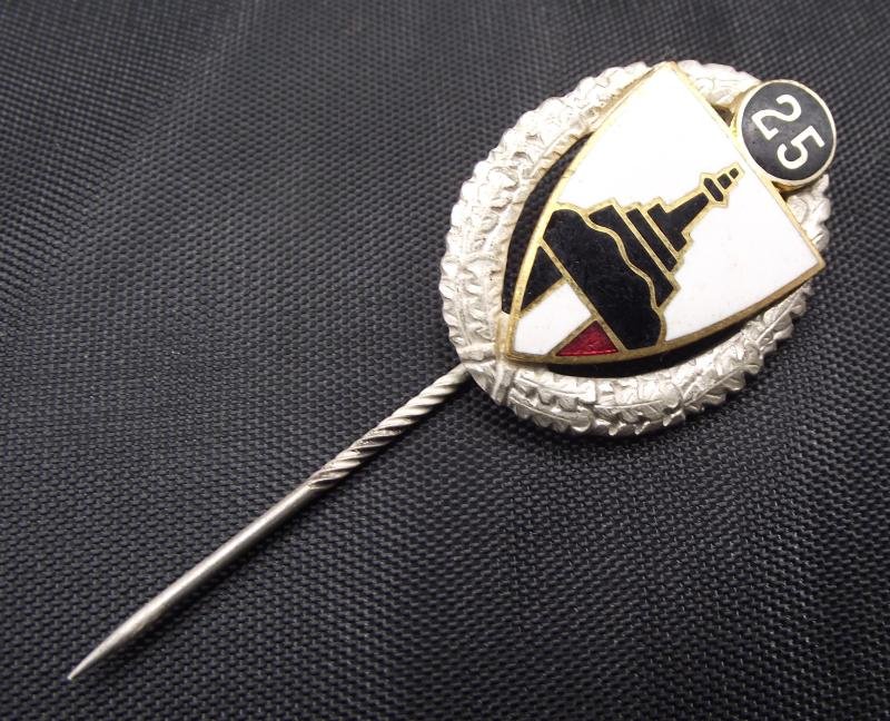 WW2 German 30mm Stick Pin. D.R.K.B. 25 Years Service. — image 6