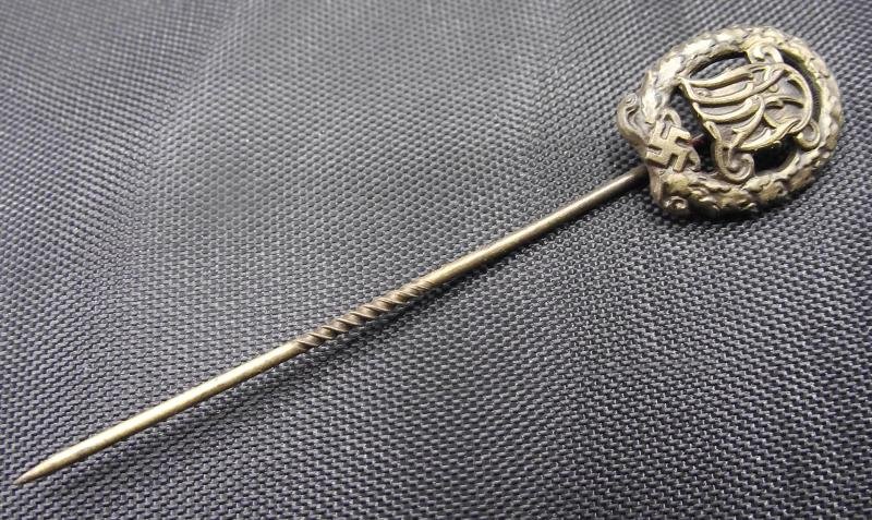 WW2 German Stick Pin. D.R.L. Sports Award. Bronze. — image 5