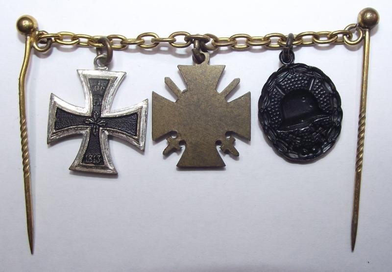 Imperial German Three Place Miniature Medal Chain. — image 4