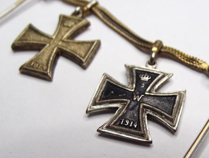 Imperial German Two Place Miniature Medal Chain. — image 3