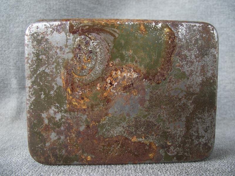 British 1943 Dated Boiled Sweets, Salt and Matches Tin. — image 5