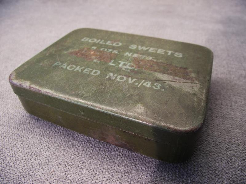 British 1943 Dated Boiled Sweets Tin. — image 3