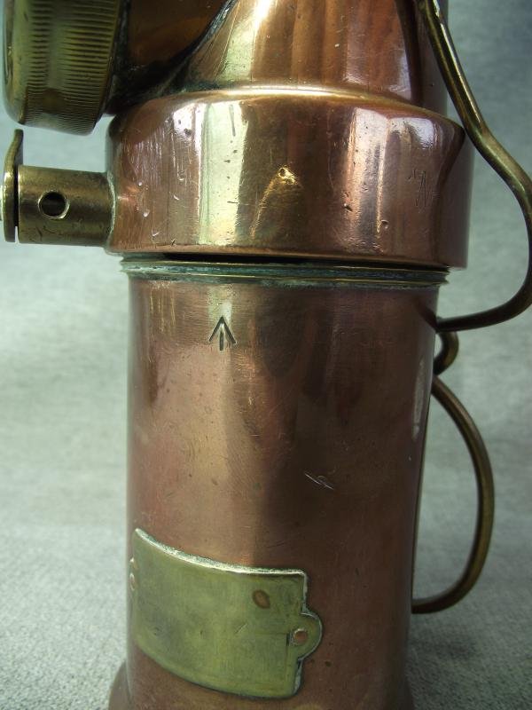 British Army WW2 Safety Lamp. Barnsey Type. — image 6