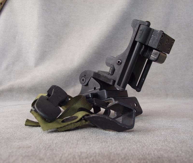 Ballistic Helmet Night Vision Mount and Harness. — image 4