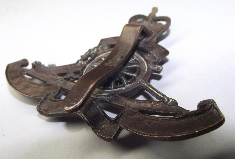 British Royal Artillery Officers Bronze Cap Badge. — image 4