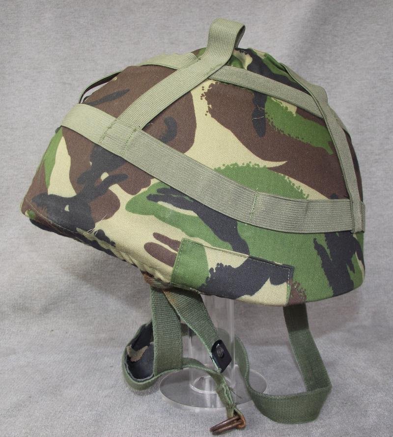 British Parachutist's Lightweight Helmet. — image 2
