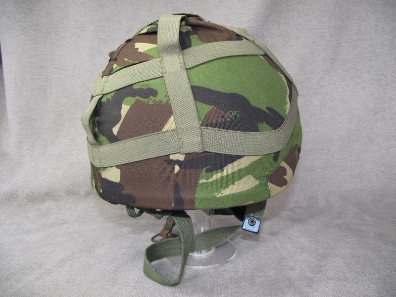 British Parachutist's Lightweight Helmet. — image 4