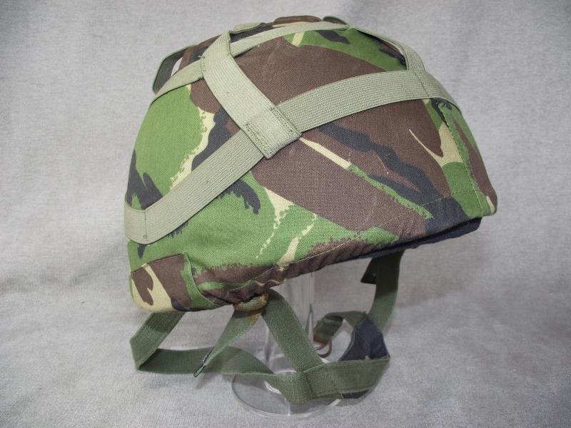 British Parachutist's Lightweight Helmet. — image 6