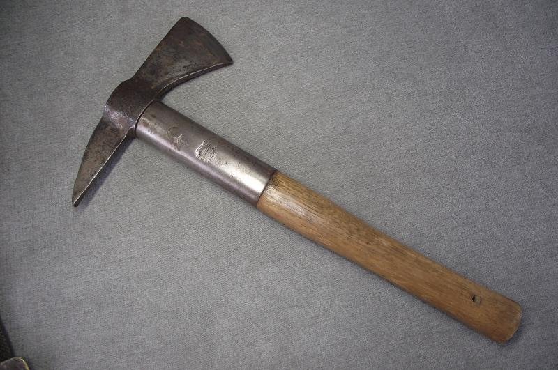 WW2 British George 6th Stamped Fire Fighters Axe and Webbed Axe Case with Belt. — image 8