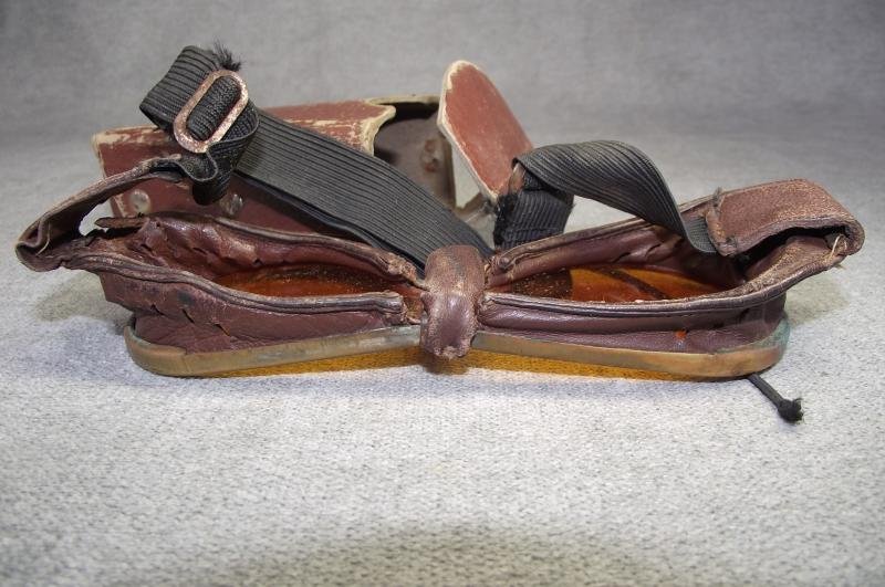 Boxed WW2 British Army MT Goggles. — image 5