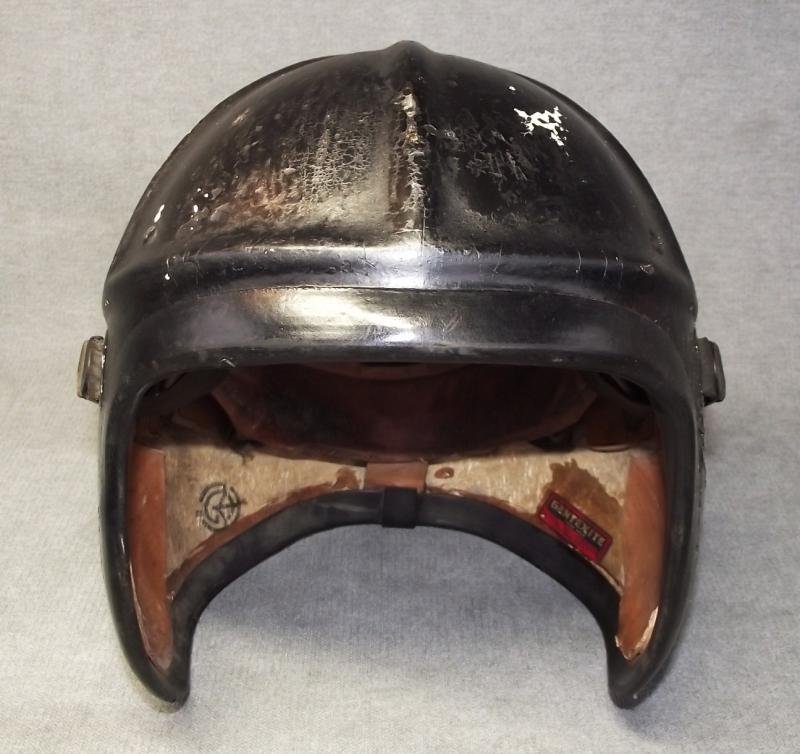 US Navy H-4 Flight Helmet. — image 3