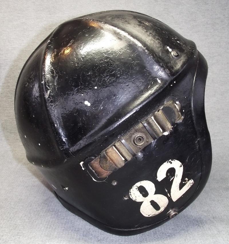 US Navy H-4 Flight Helmet. — image 4