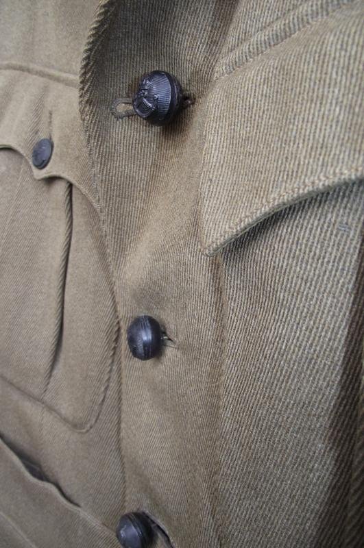 PRICE REDUCED! 1916 Dated Attributed Rifle Brigade Officers Tunic. — image 10