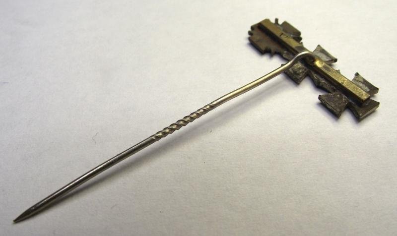 WW1 German Stick Pin. Iron Cross 1st and 2nd Class with Honour Cross. — image 4