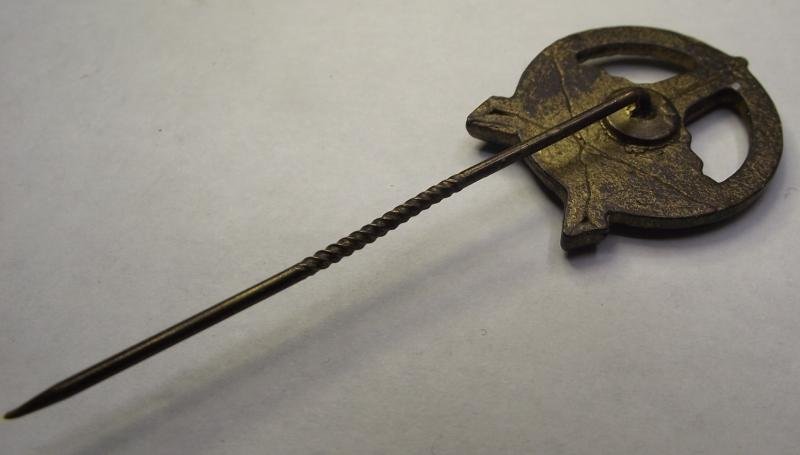 WW2 German Stick Pin. Kyfhausserbund Gold Grade Shooting Award. — image 5