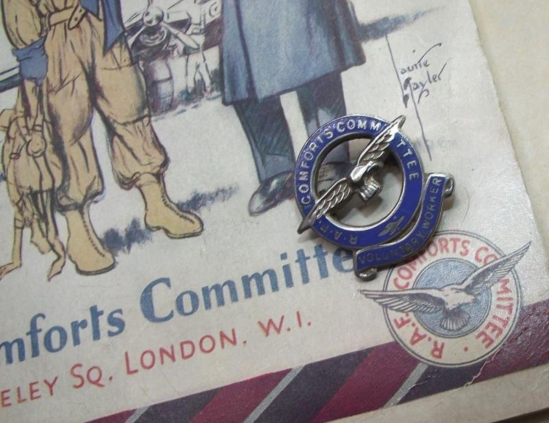 Royal Air Force Comforts Committee Voluntary Workers Badge. — image 2