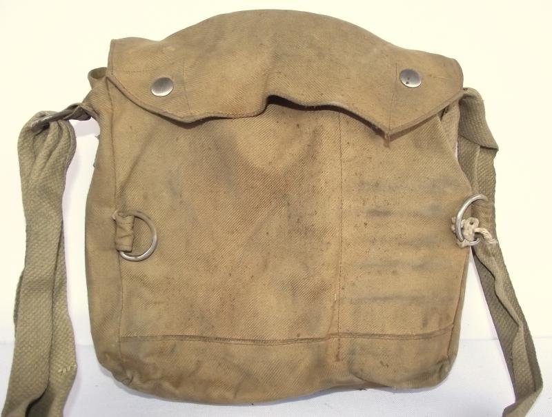 1940 Dated British Respirator Carry Bag. — image 2