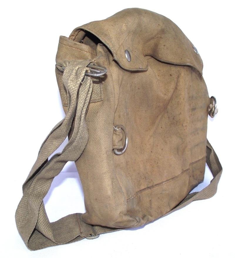 1940 Dated British Respirator Carry Bag. — image 3