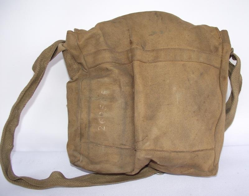 1940 Dated British Respirator Carry Bag. — image 5