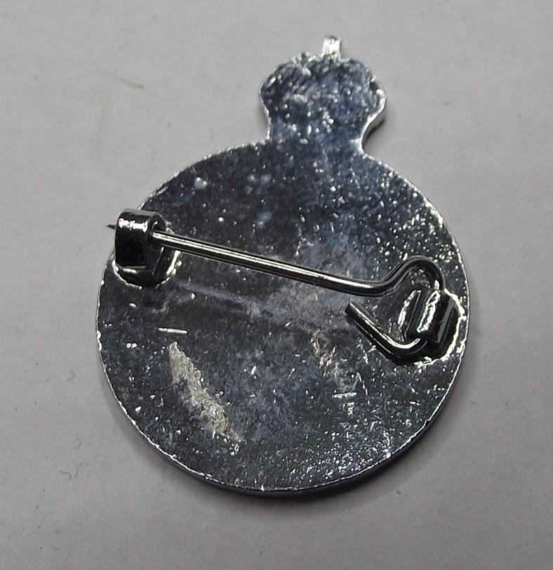 Soldiers-Sailors and Airmens Family Association,  Enamel Membership Badge. — image 3