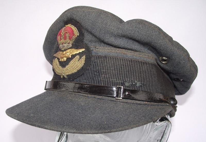 WW2 Canadian RAF Officers Visor Cap. — image 9