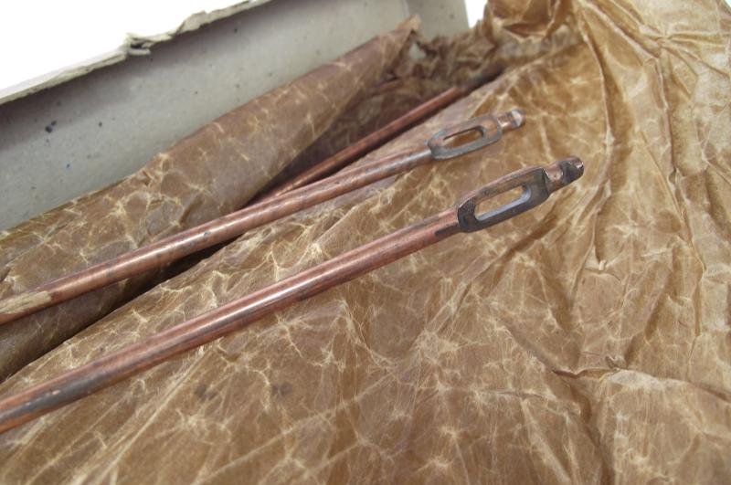 WW2 Smith and Wesson Cleaning Rods, Boxed. — image 7
