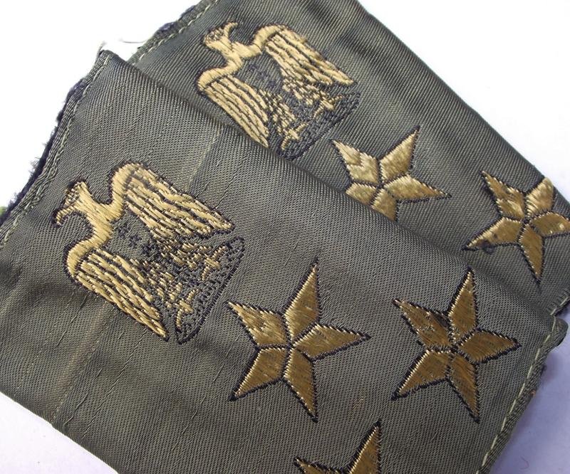 Gulf War Iraqi Slip-on Shoulder Boards. Brigadier General. — image 2