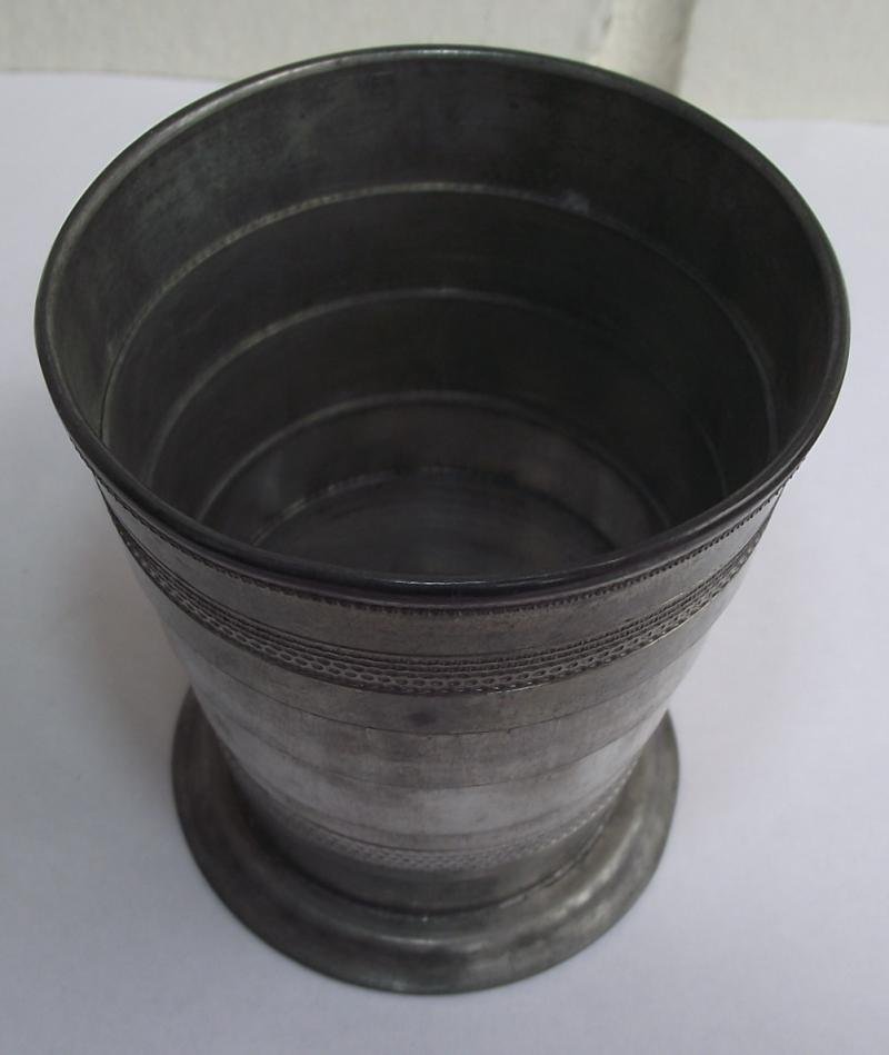 American Collapsible Drinking Cup. — image 3