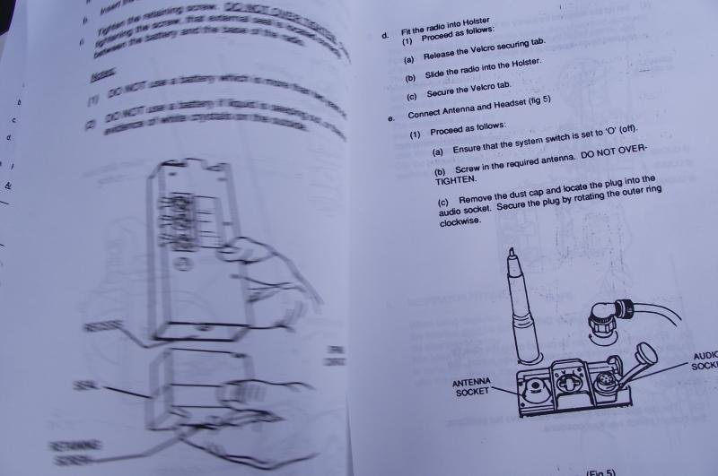 UK PRC-320 Radio User Handbook. 144 Parachute Field Ambulance Lot. — image 6