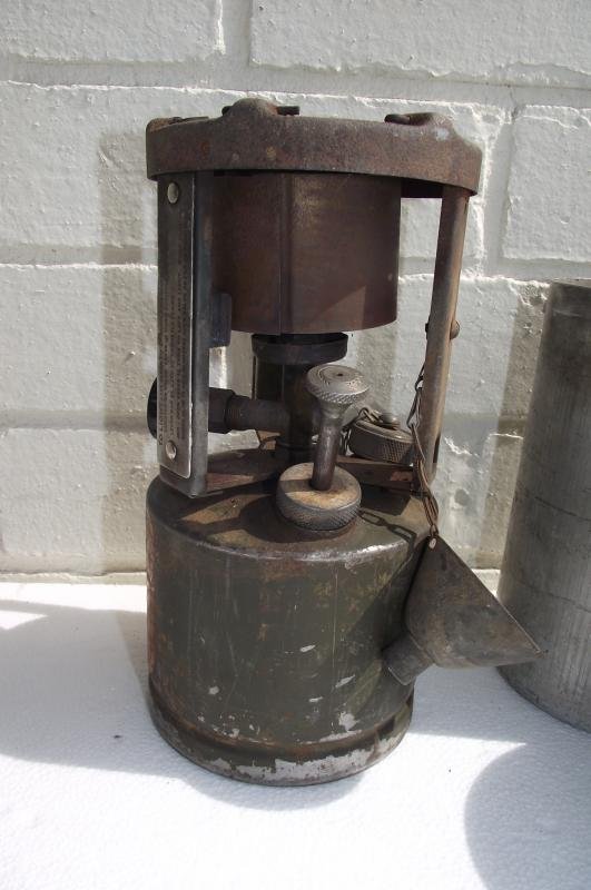 1944 Dated U.S.Army Personal Cooker. — image 3