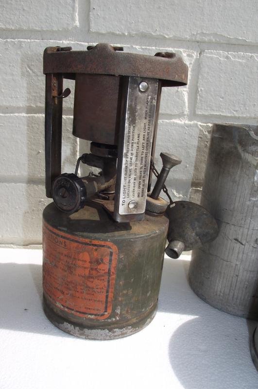 1944 Dated U.S.Army Personal Cooker. — image 4