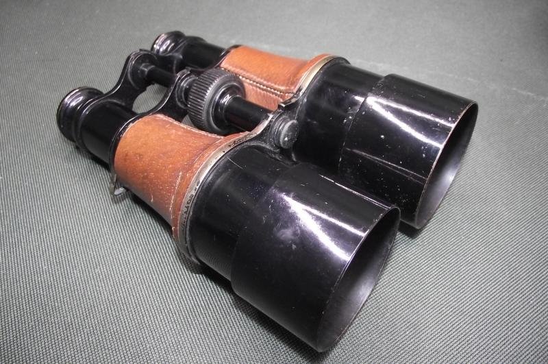 Matching British WW1 Binoculars and 1917 Dated Leather Case. — image 6